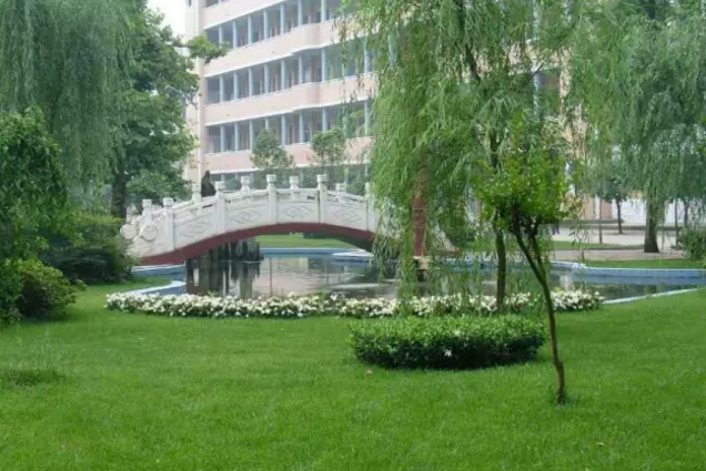 渠縣三匯中學地理位置在哪里？