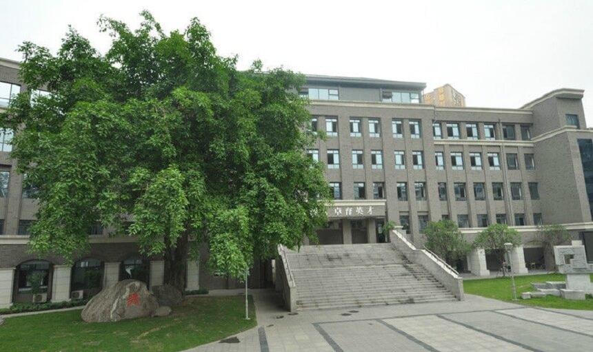 成都樹德中學(xué)校園環(huán)境怎么樣？