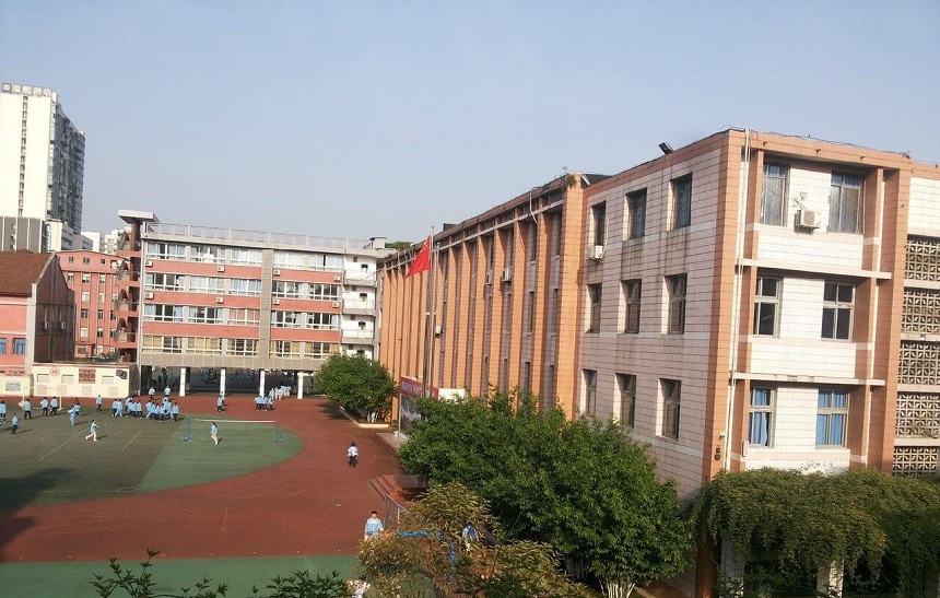 通錦中學(xué)環(huán)境怎么樣？