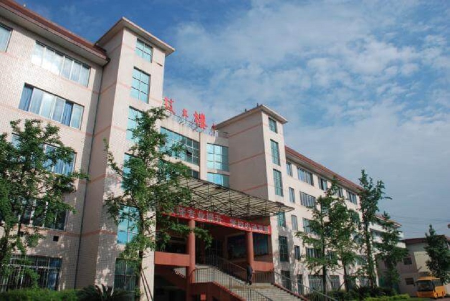 雙流中學(xué)地址在哪里？