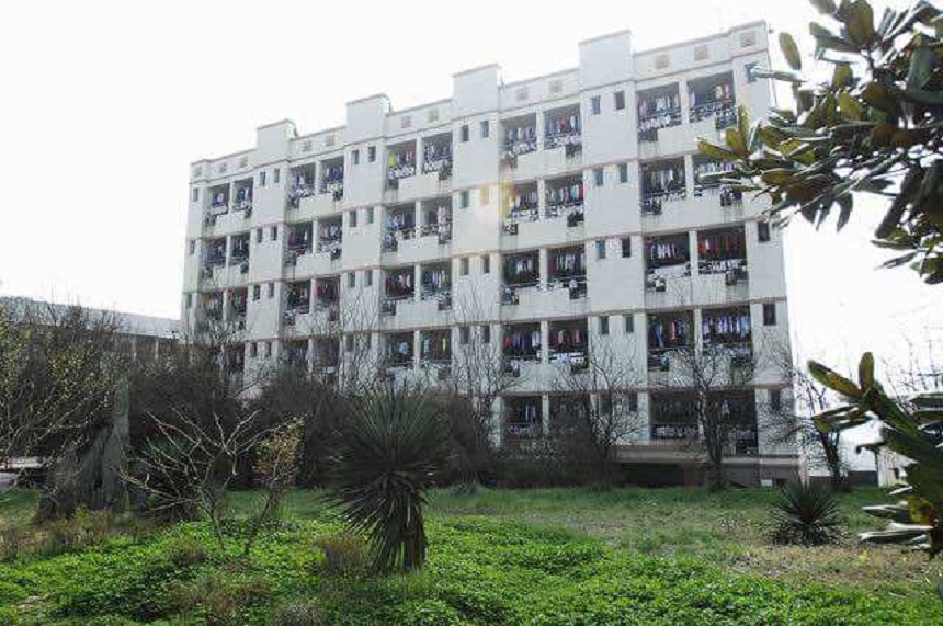 伍隍中學(xué)校園環(huán)境好嗎？