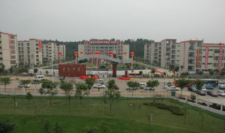 資陽中學環(huán)境好不好？