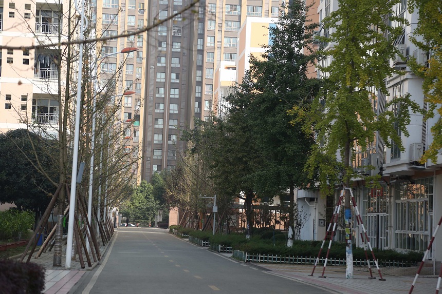 東汽八一中學是什么性質(zhì)的高中？