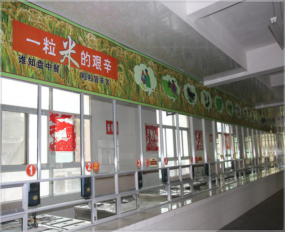 蒼溪實驗中學(xué)的環(huán)境怎么樣？