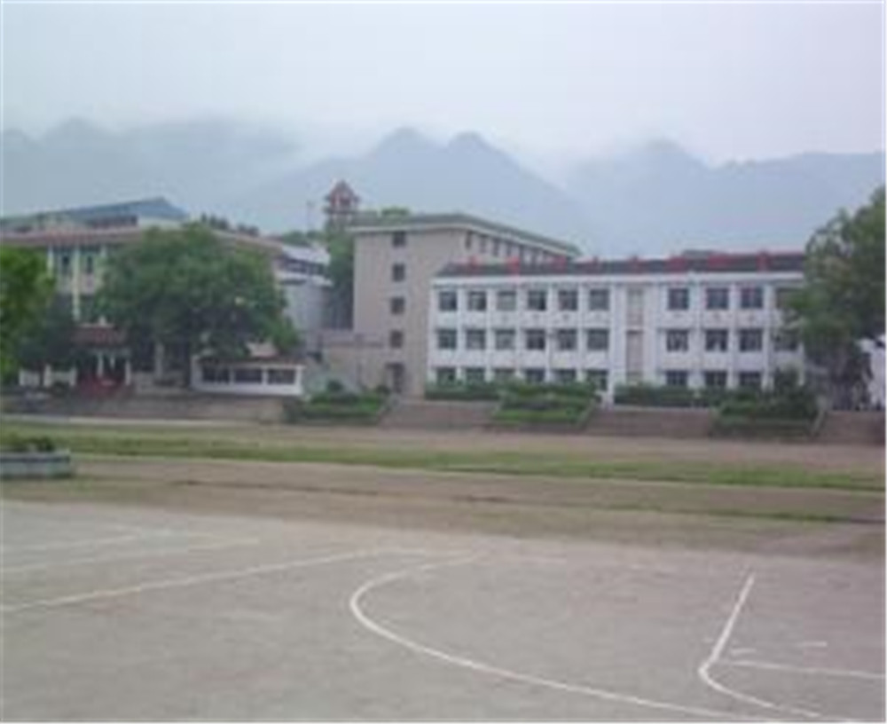 大竹縣文星中學(xué)學(xué)校環(huán)境怎么樣？