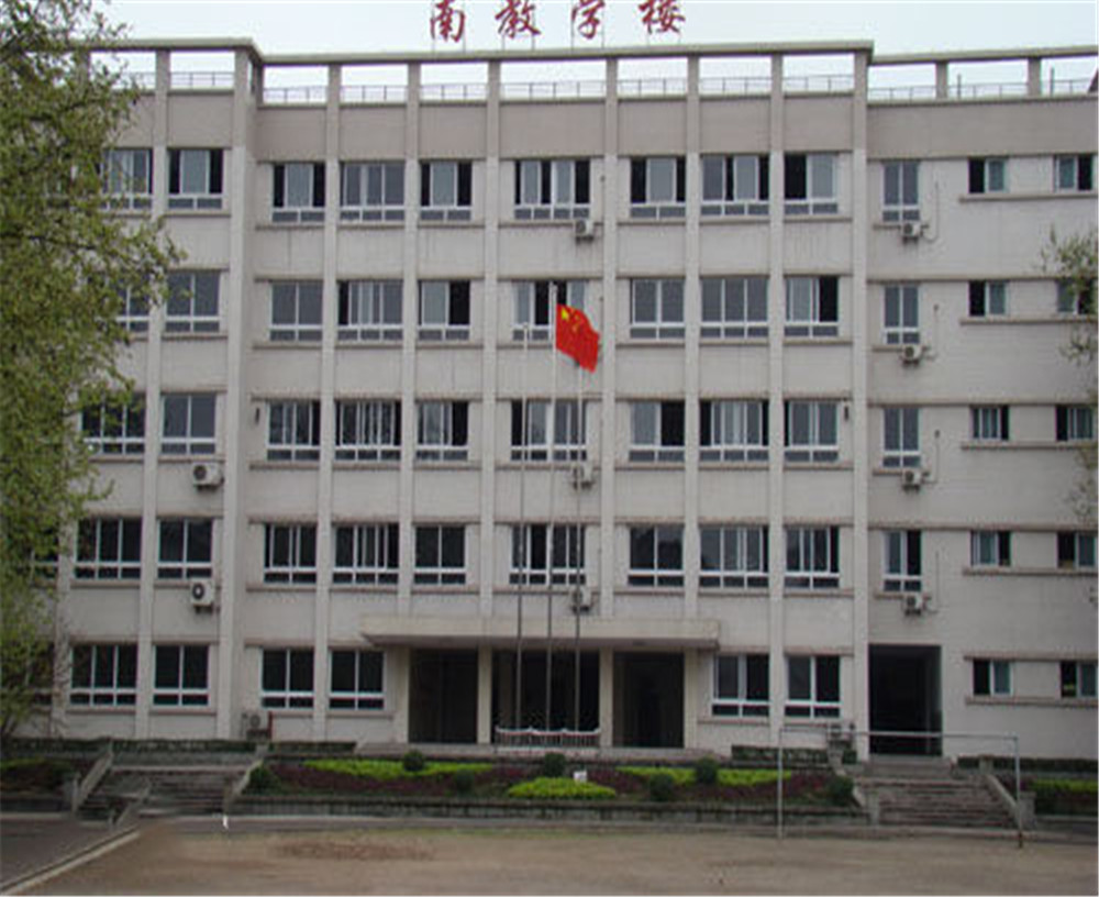 達州鐵路中學學校詳細地址在什么地方？