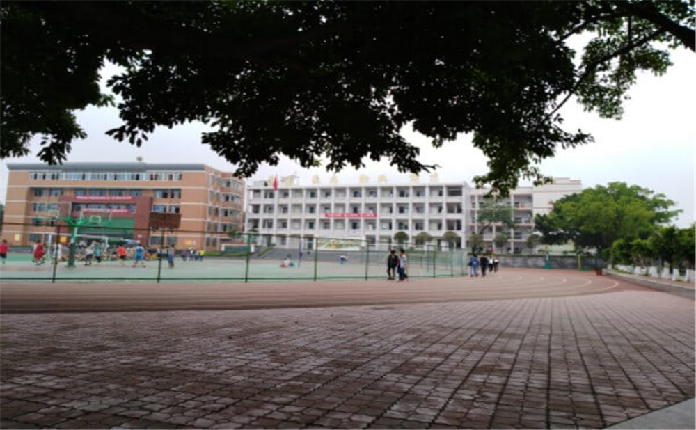 南充市李渡中學(xué)2020年中考錄取分?jǐn)?shù)線多少分？