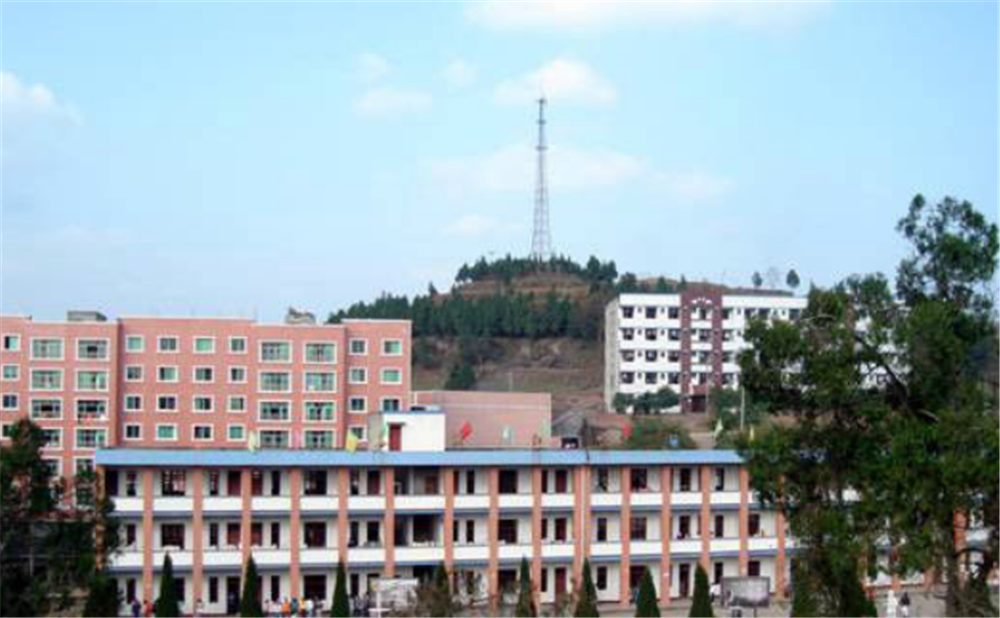 七寶寺中學(xué)學(xué)校詳細(xì)地址在什么地方？