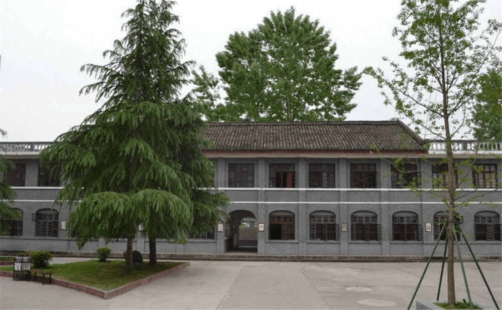閬中市柏埡中學學校環(huán)境怎么樣？