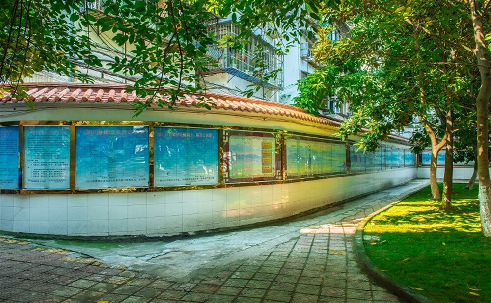 閬中東風(fēng)中學(xué)2020年中考錄取分?jǐn)?shù)線多少分？
