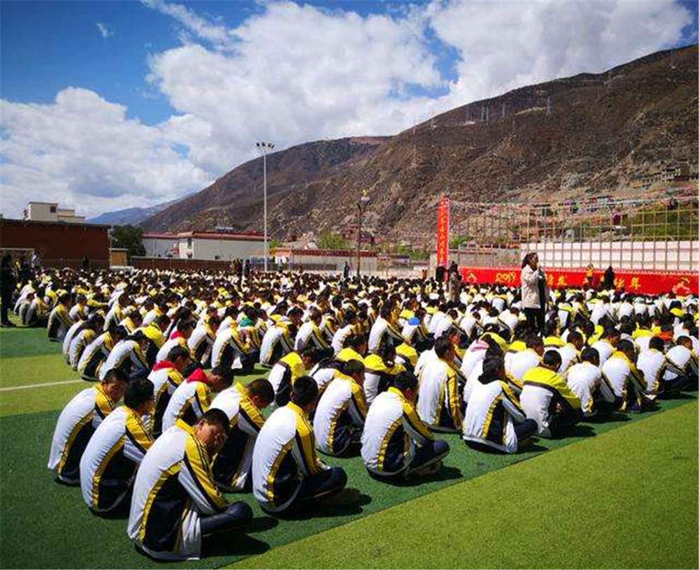 巴塘縣中學(xué)2020年招生計(jì)劃公布了嗎？