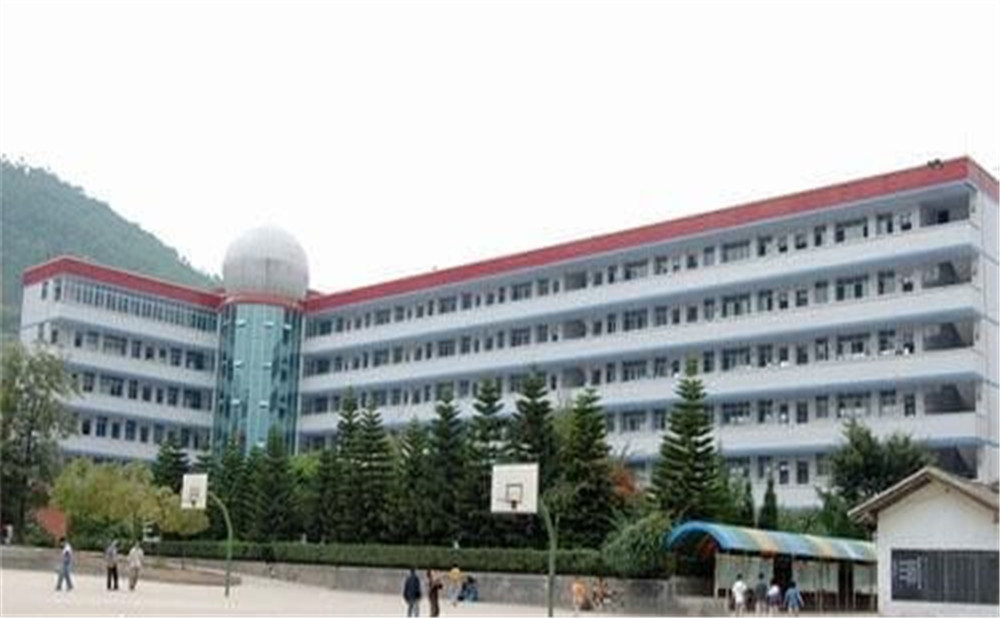 會(huì)東中學(xué)2020年的招生簡章