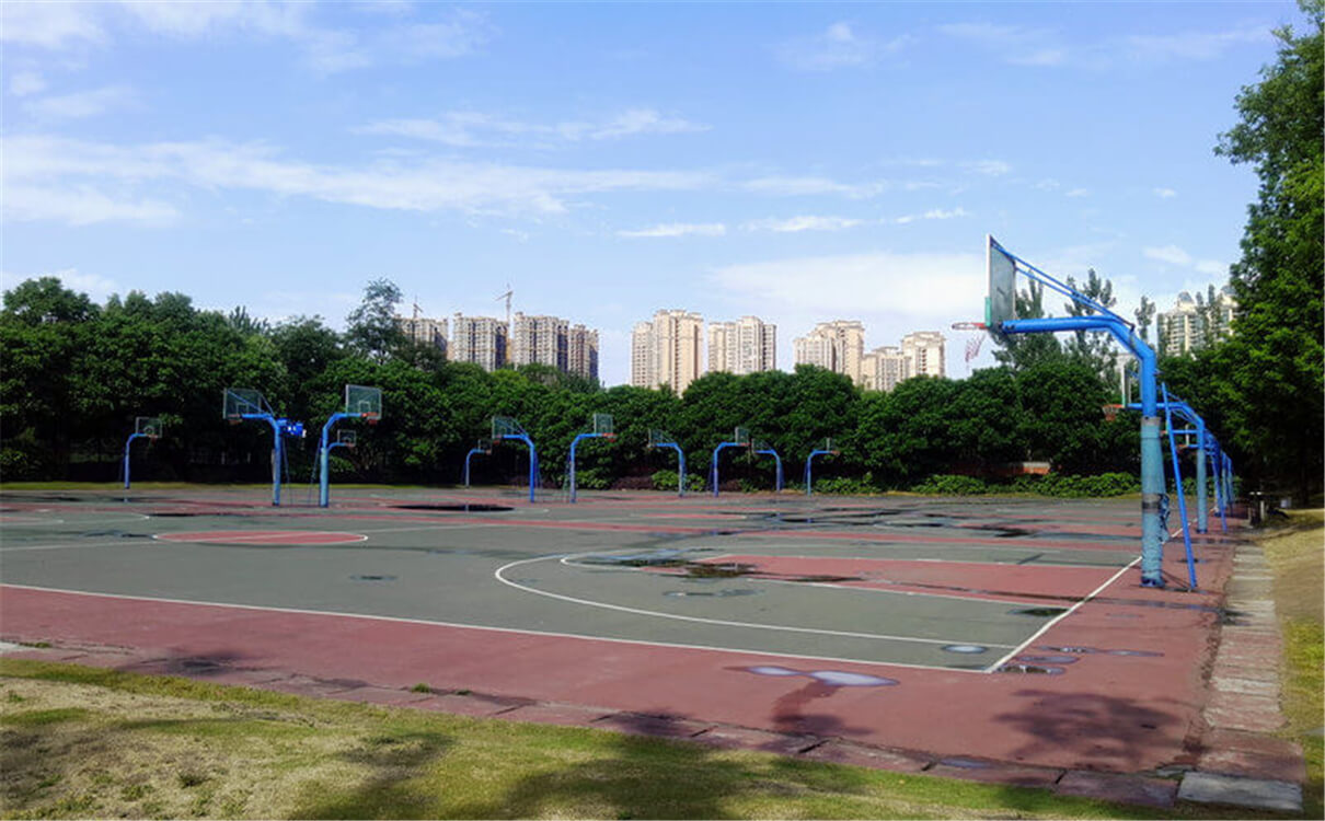 成都實驗外國語學校（西區(qū)）的高中怎么樣？