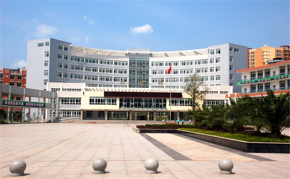 簡陽中學的高中部錄取分數(shù)是多少？
