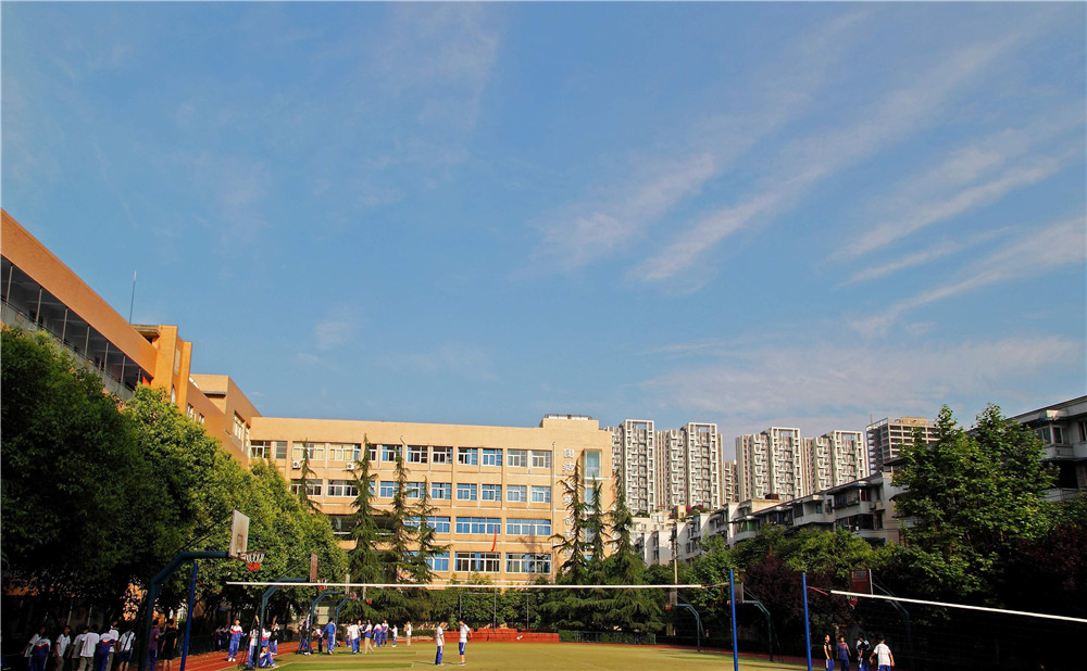 成都大學(xué)附屬中學(xué)高考的升學(xué)率怎么樣？