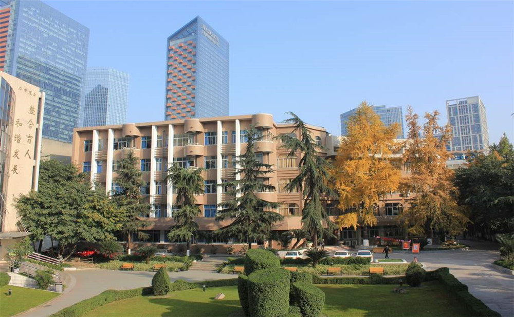 成都市鹽道街中學(xué)2020年招生計劃是多少？