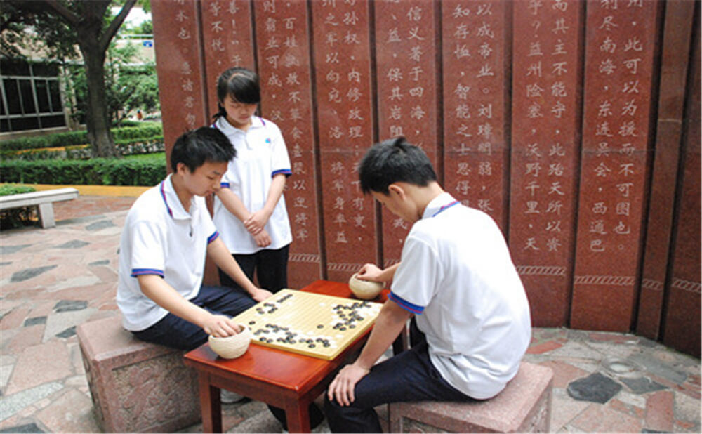 武侯高級(jí)中學(xué)的高考升學(xué)率是多少？