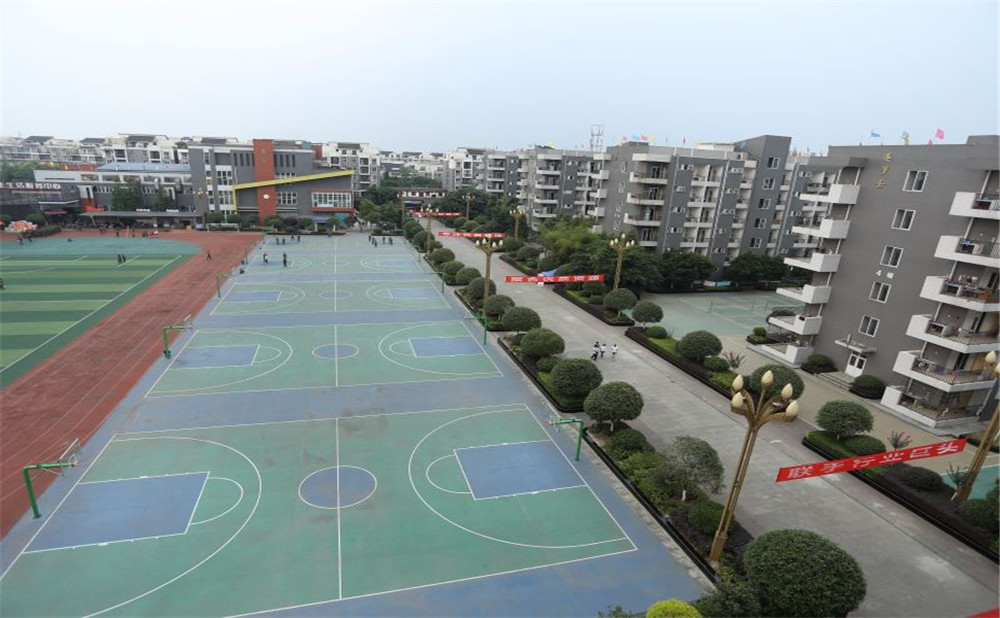 大彎中學(xué)去年的錄取分?jǐn)?shù)線是多少？