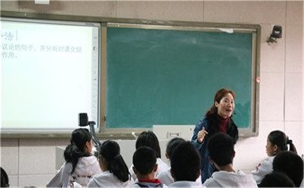 成都實驗中學的高中住宿怎么樣？