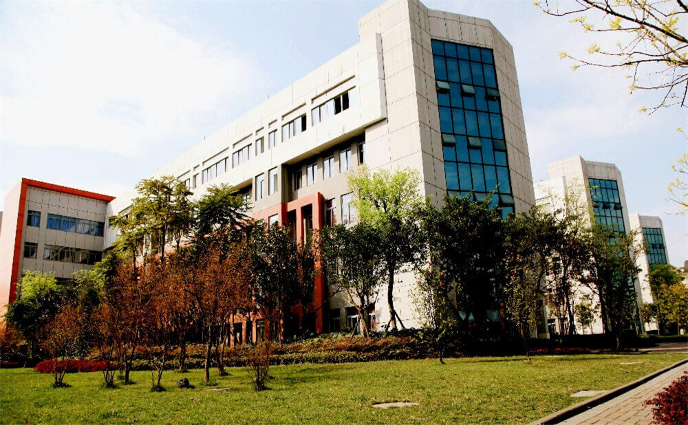 成都航天中學(xué)2020年招生標(biāo)準(zhǔn)在哪兒看？
