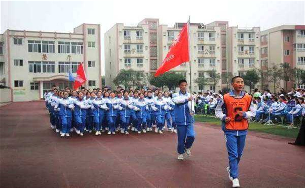 大邑縣實驗中學近三年的錄取分數(shù)是多少？