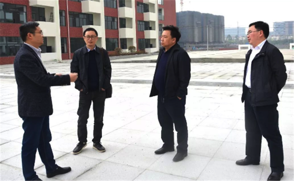 北京第二外國語學(xué)院成都附屬中學(xué)的宿舍怎么樣？