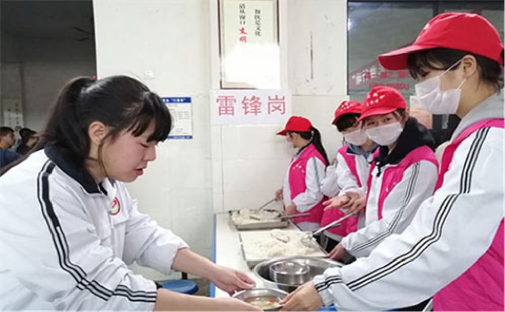 成都市太平中學(xué)的錄取分?jǐn)?shù)是多少？