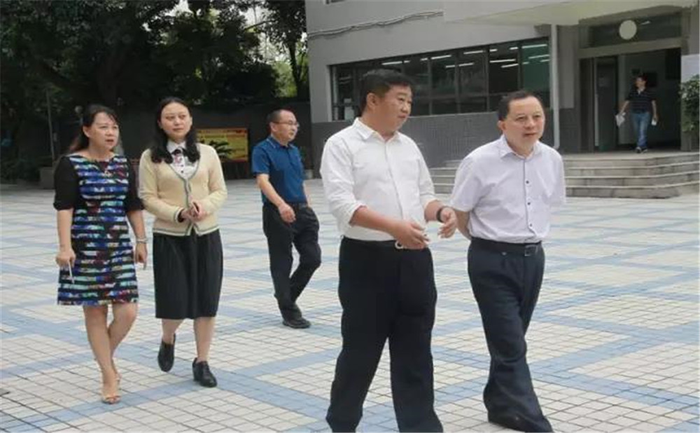 2020年鹽道街外國(guó)語(yǔ)學(xué)校計(jì)劃招多少人？