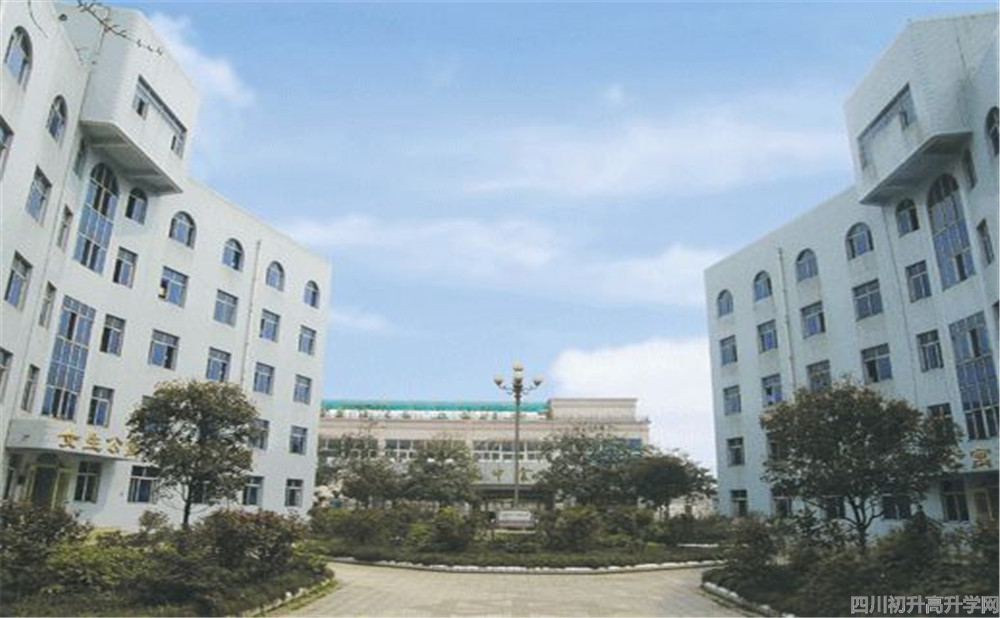 彭州中學(xué)的宿舍怎么樣？