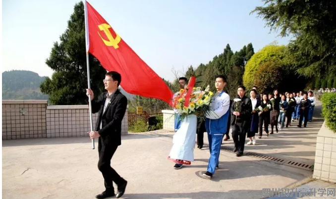 簡陽中學(xué)的本科升學(xué)率是多少？