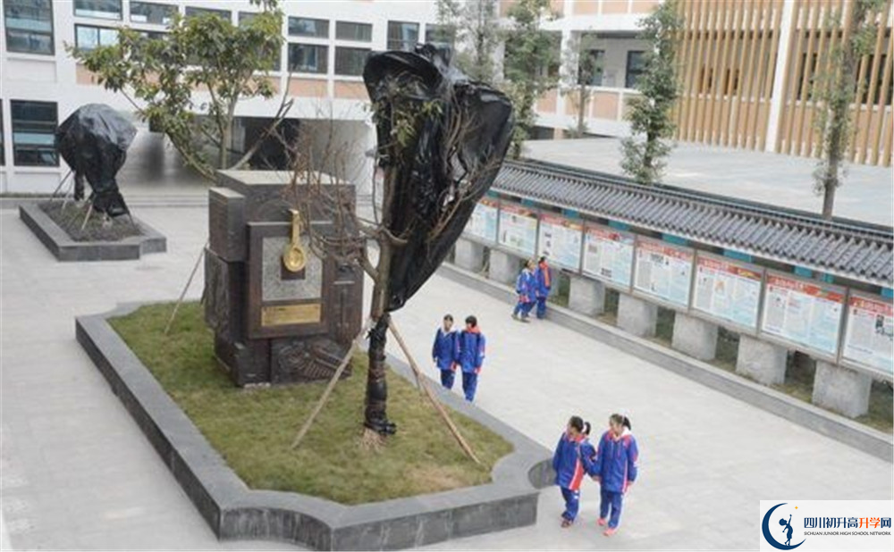 2020年成都石室蜀都中學(xué)的升學(xué)率有多少？