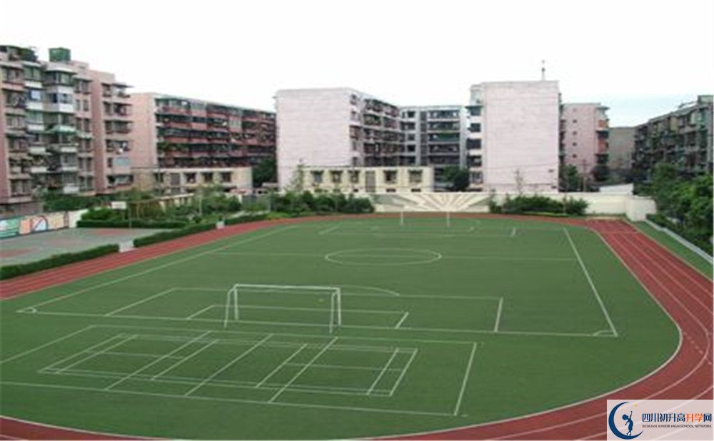 成都列五中學的學費大概多少？