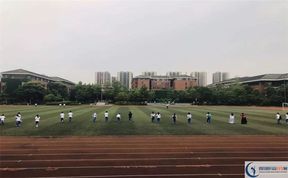 成都七中高新校區(qū)的老師好不好？