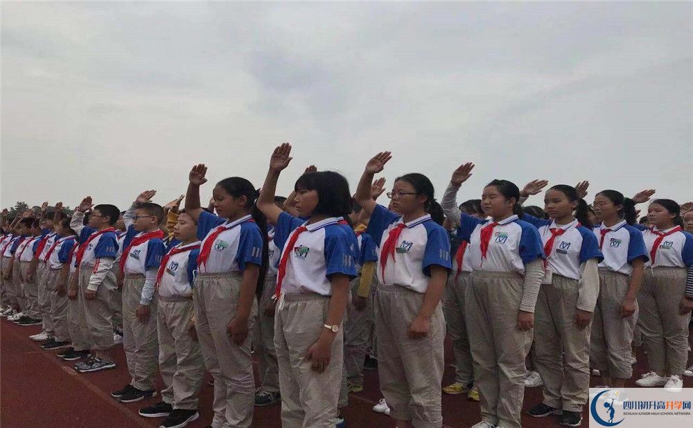 濛陽中學(xué)的老師好不好？