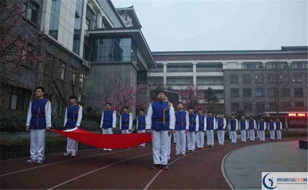 考成都市西北中學(xué)的分?jǐn)?shù)線是多少？