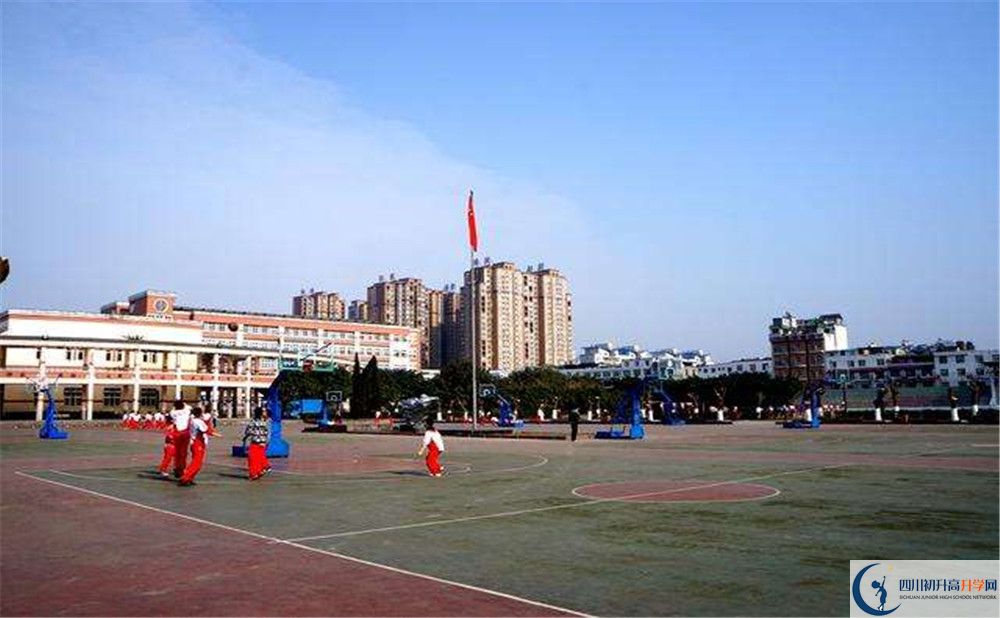 樹(shù)德博瑞實(shí)驗(yàn)學(xué)校的學(xué)費(fèi)一期是多少？