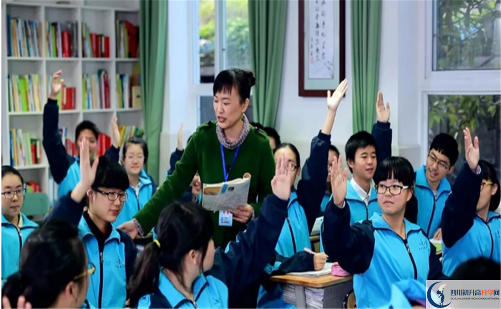 香城中學(xué)高中歷年來的分數(shù)線是多少？