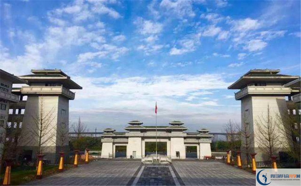 成都石室中學(xué)初升高自主招生錄取線是多少分？