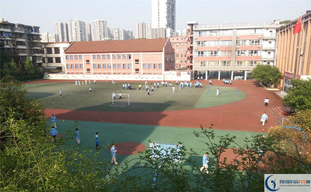通錦中學(xué)的地址怎么走？
