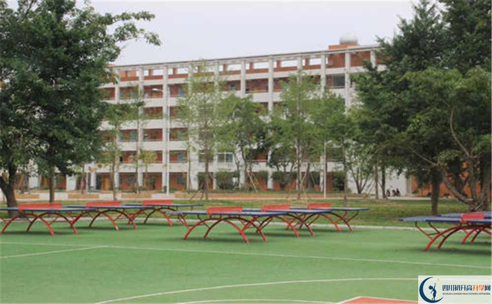 金堂實(shí)驗(yàn)中學(xué)的地址怎么走？