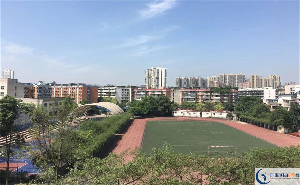西南交通大學(xué)附屬中學(xué)的高中住宿怎么樣？