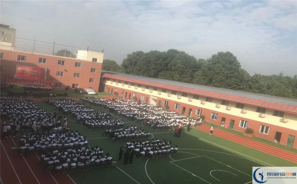 成都文武學校初升高難不難？