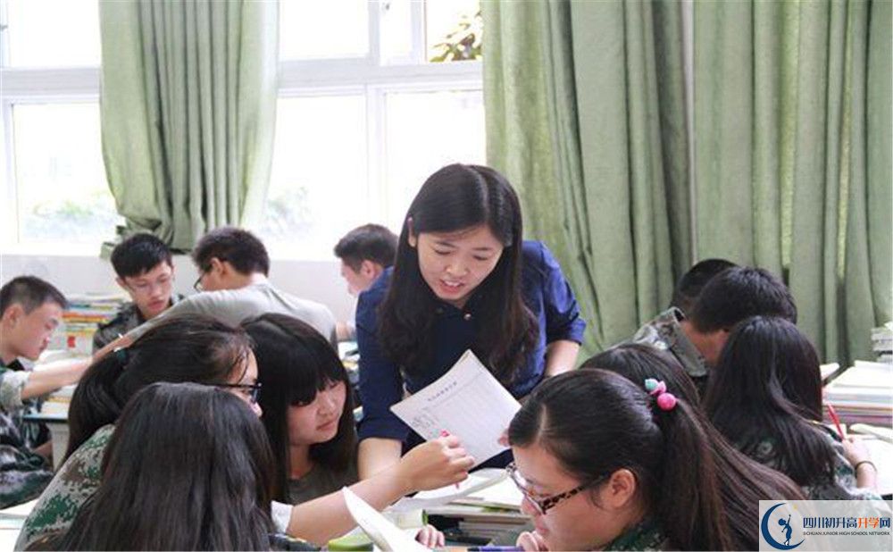 八一聚源高級中學的高中住宿怎么樣？