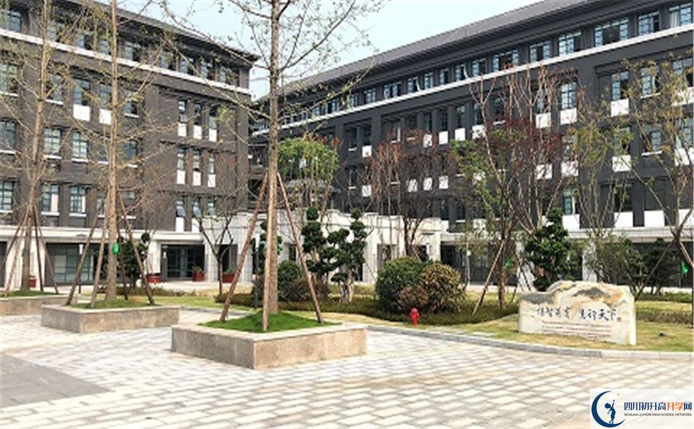 成都二十中平行班與實(shí)驗(yàn)班差多少？