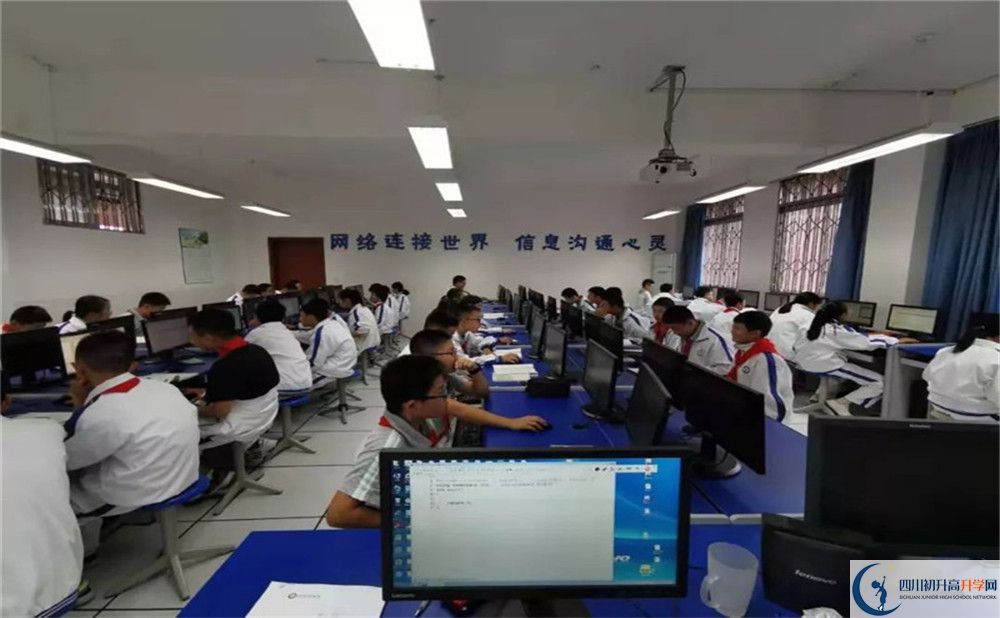 電子科技大學(xué)實(shí)驗(yàn)中學(xué)位置在哪里？