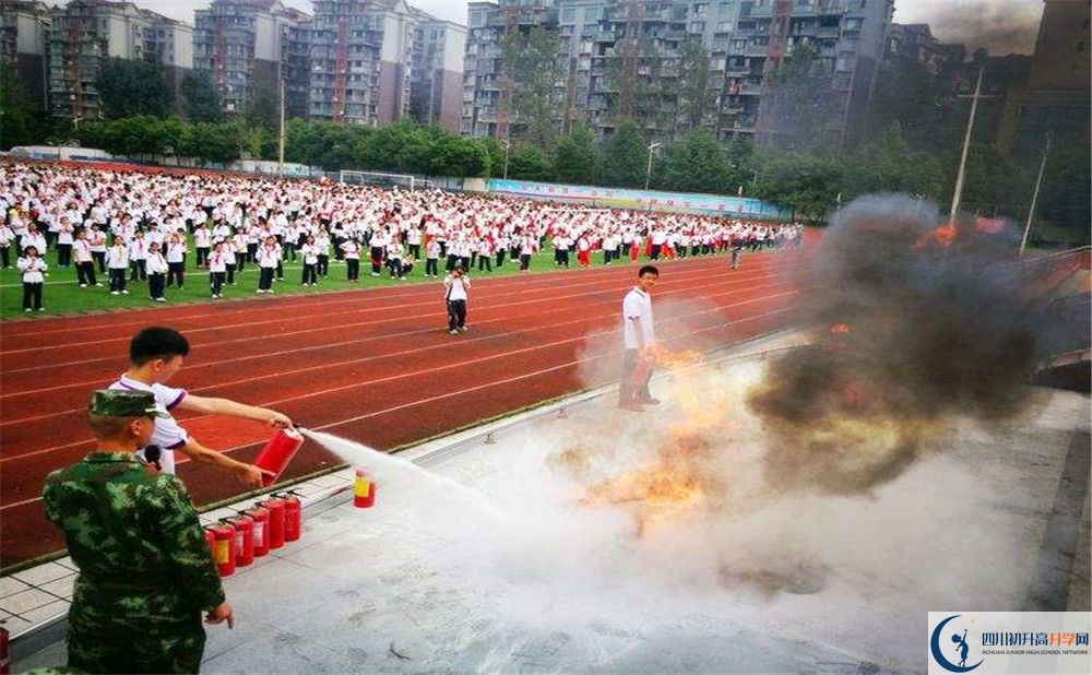 都江堰外國(guó)語(yǔ)實(shí)驗(yàn)學(xué)校高2020屆高三理綜階段檢測(cè)試題難嗎？