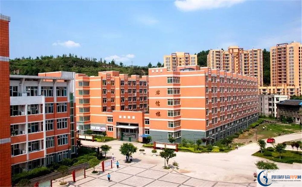 簡(jiǎn)陽(yáng)中學(xué)高中分班考試難嗎？