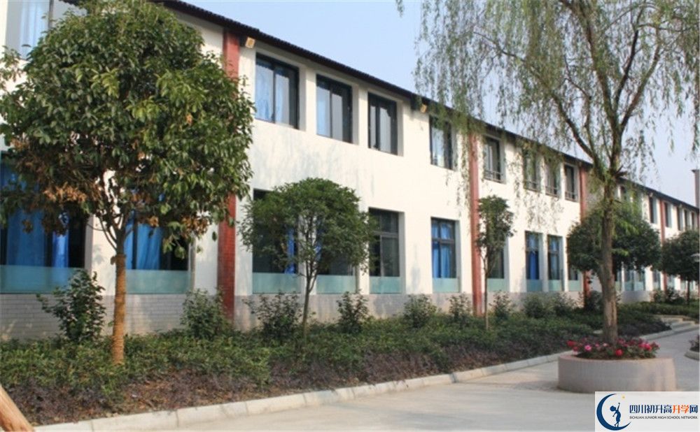 成都石室佳興外國語學校的國際班怎么樣？