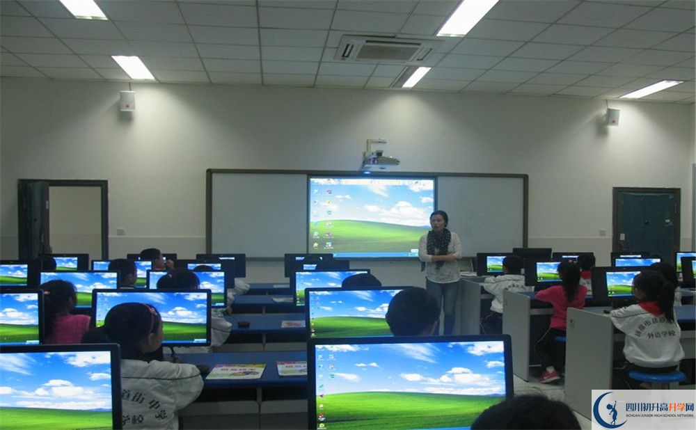 鹽道街外國語學(xué)校2020屆高三數(shù)學(xué)測(cè)試題在哪看？