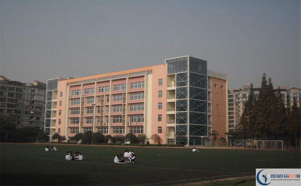 成都十八中2020年高考人數(shù)是多少？